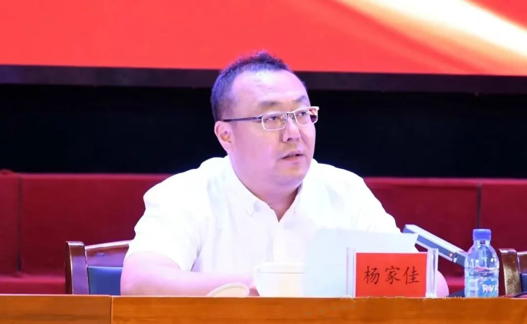 书记.jpg